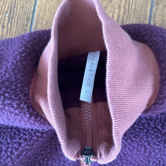 Fabletics Mallory Fleece Pullover  half -zip xs - Picture 4 of 7